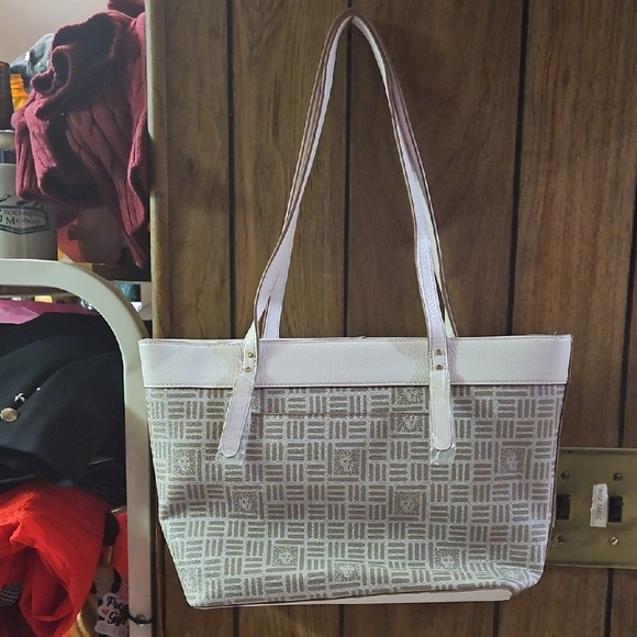 NWT Anne Klein Beige Patterned Tote - Picture 7 of 10